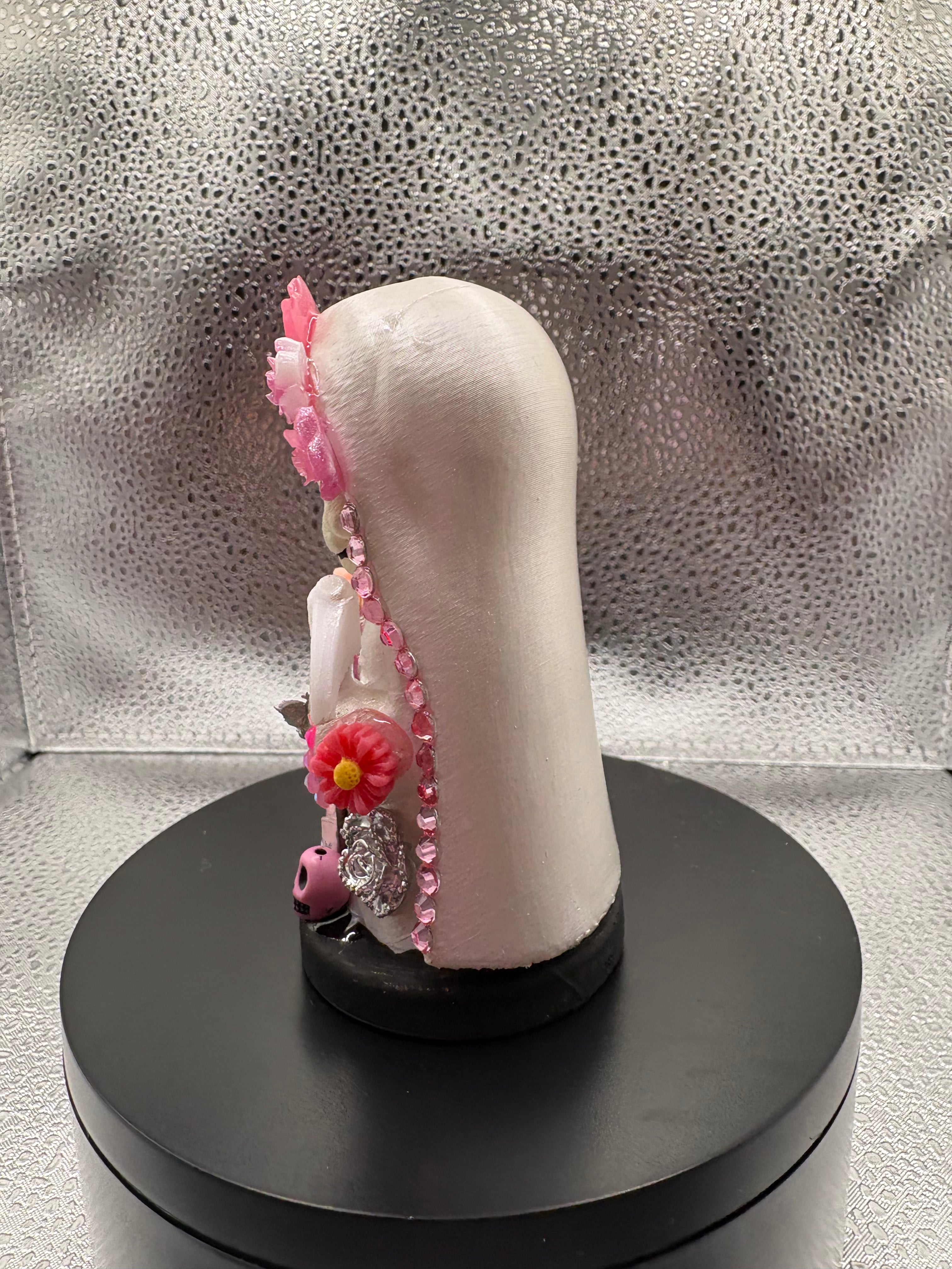 3.75" Santa Muerte Statue Pink and Pearl