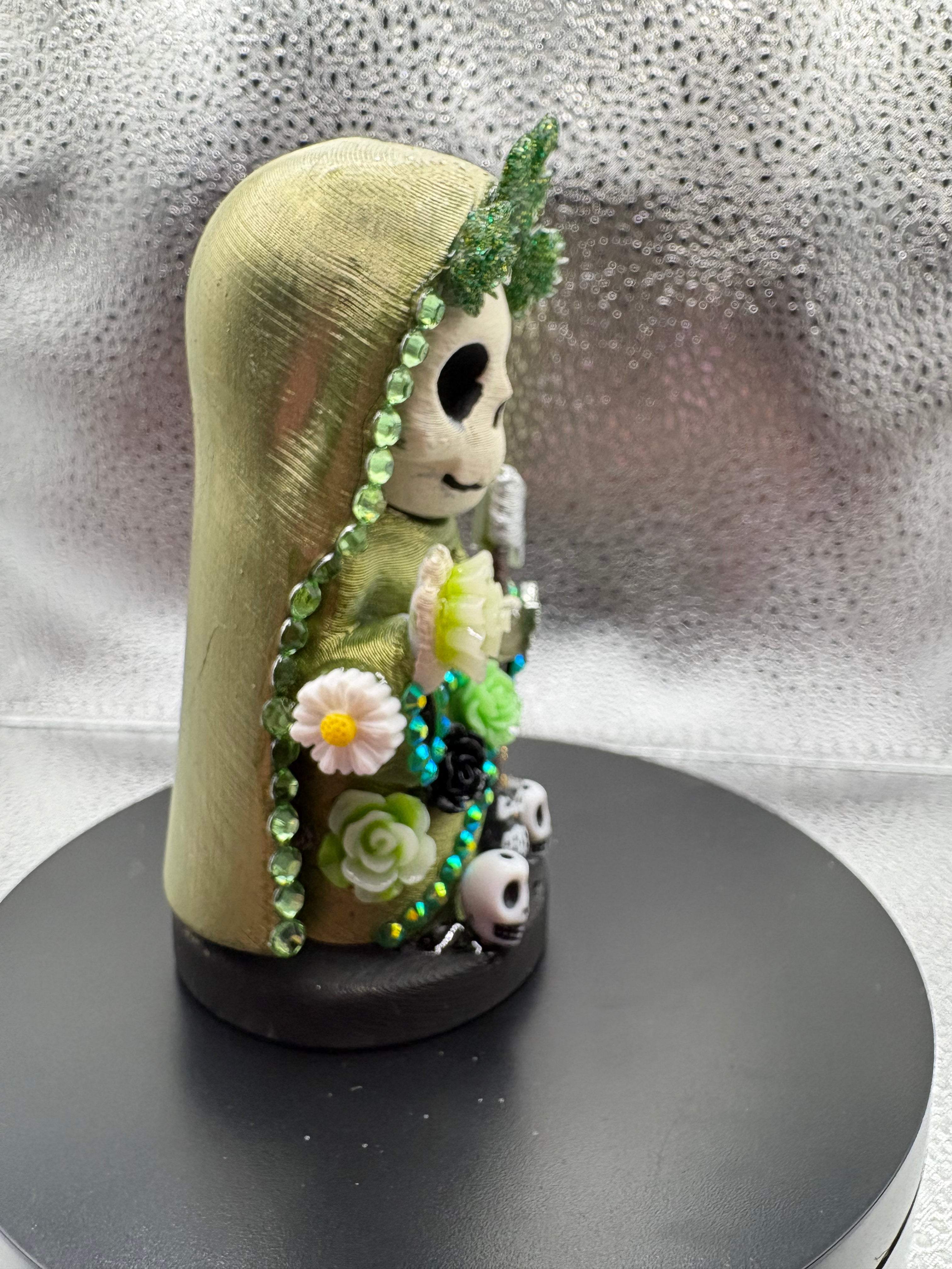 3.75" Santa Muerte Statue Green Gold