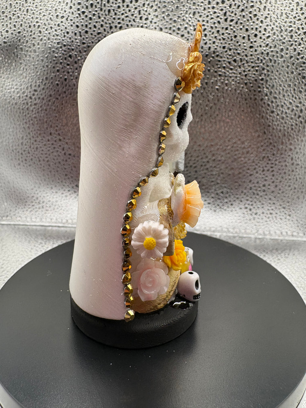 3.75" Santa Muerte Statue Gold and Pearl