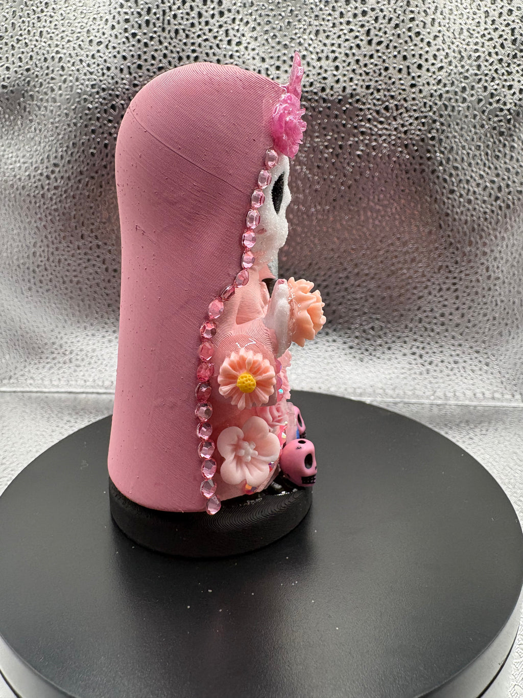 3.75" Santa Muerte Statue Baby Pink
